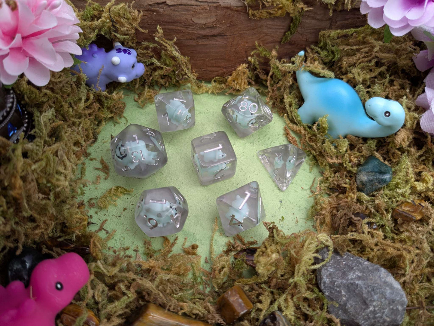 Mint Triceratops Inclusion Dice Set