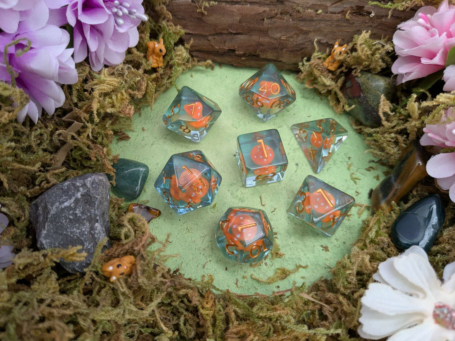 Orange Capped Mushrooms Inclusion Dice Set