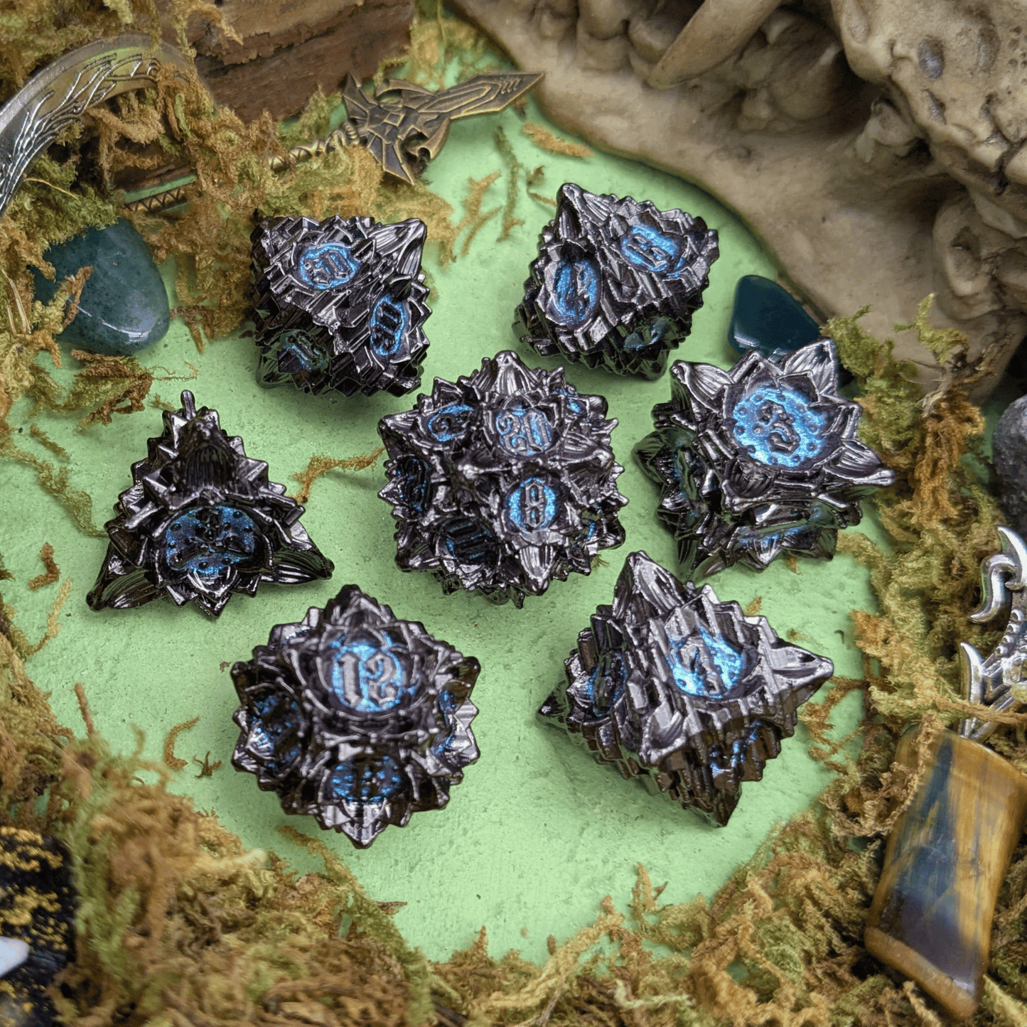 Flower Black and Blue Metal Core Dice Set