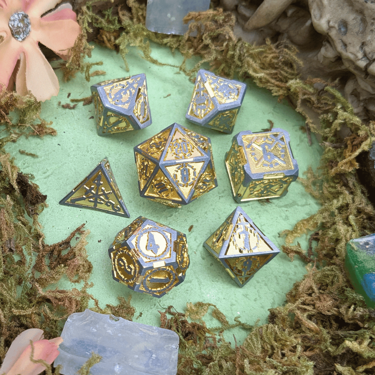 Swords Gold Metal Core Dice Set