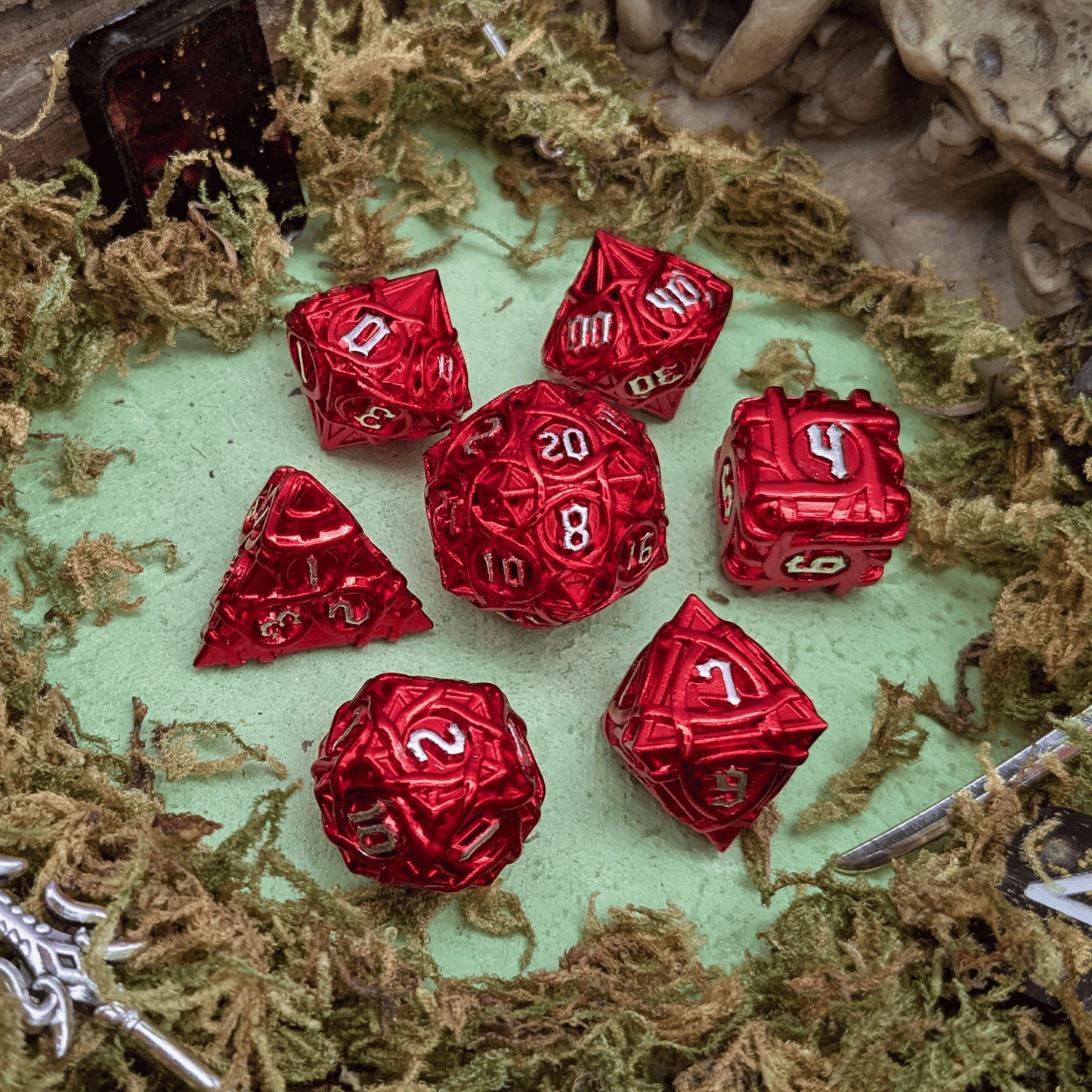 Thorns Red Metal Core Dice Set