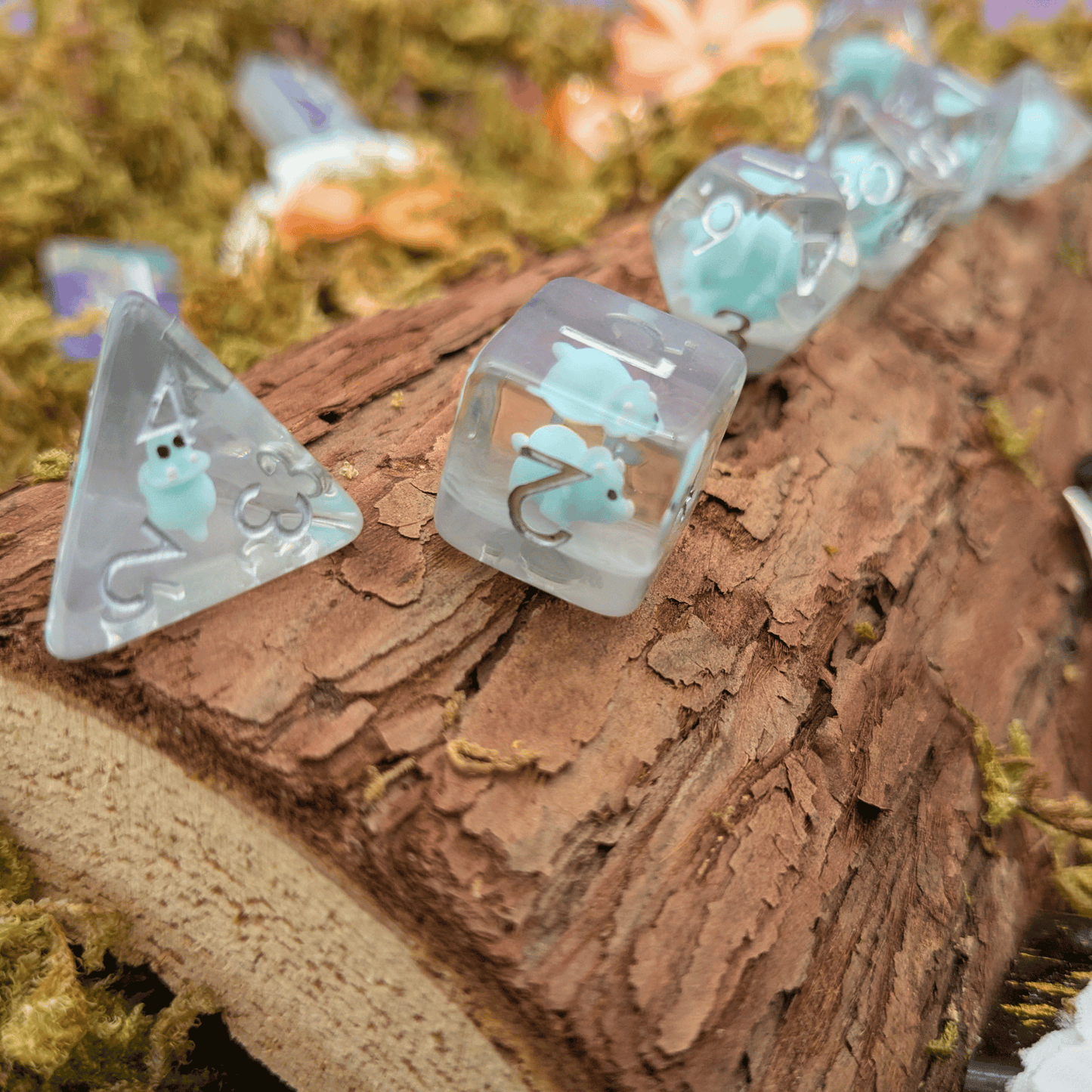 Mint Triceratops Inclusion Dice Set