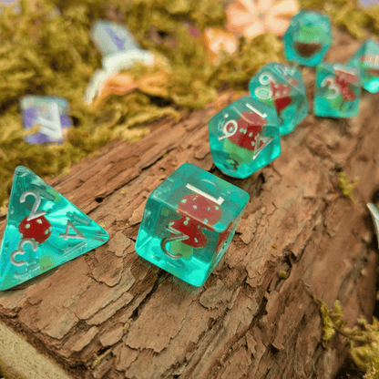 Dark Red Capped Mushrooms Inclusion Dice Set