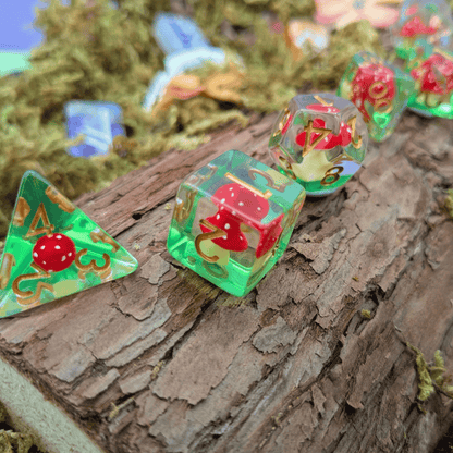 Light Red Capped Mushrooms Inclusion Dice Set