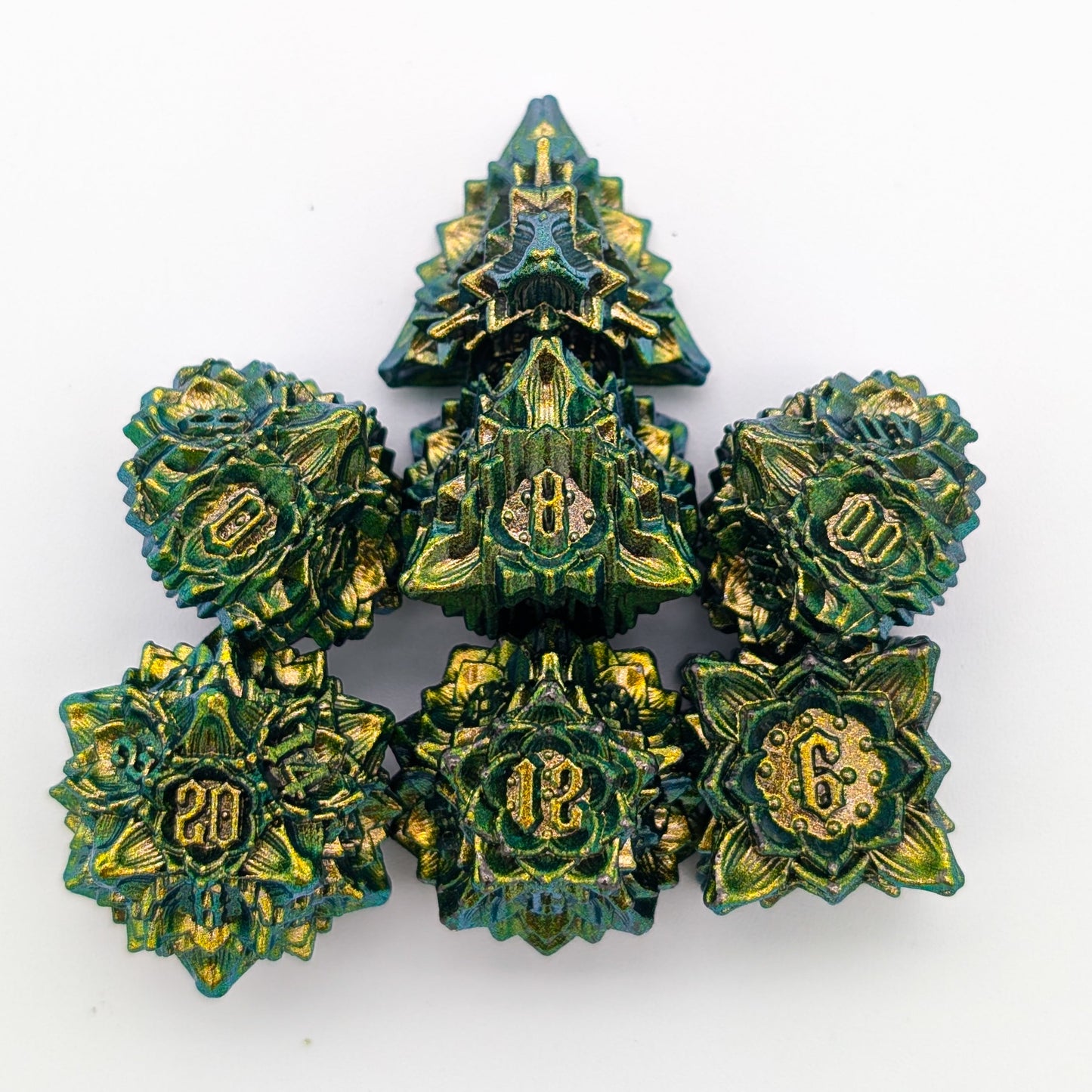 Flower Green Shine Metal Core Dice Set