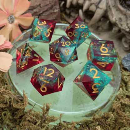 Shine Red and Green Sharp Dice Set