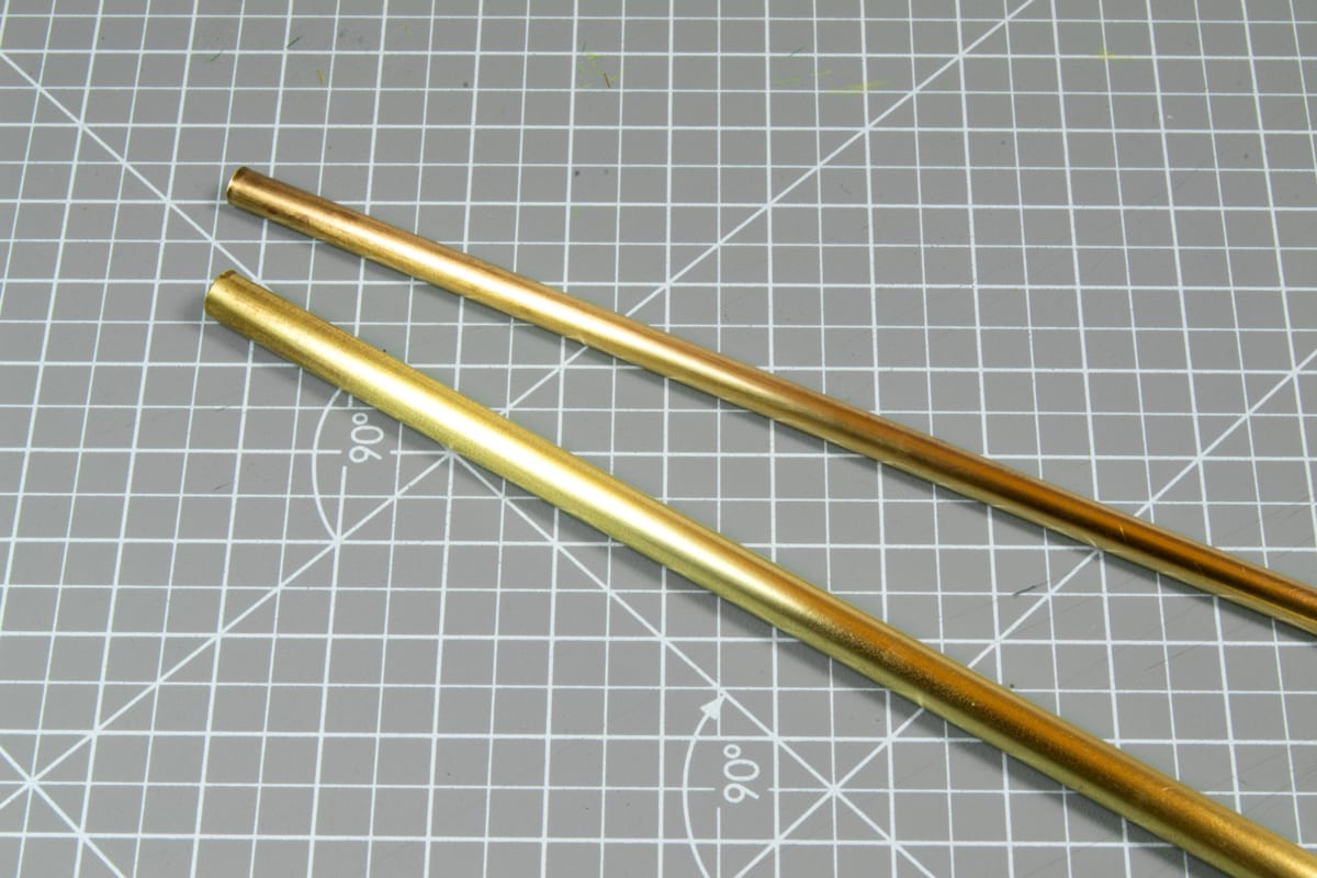 AK Interactive - Brass Pipes 2.0mm, 2 Units (AK9118)