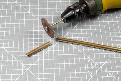 AK Interactive - Brass Pipes 2.0mm, 2 Units (AK9118)