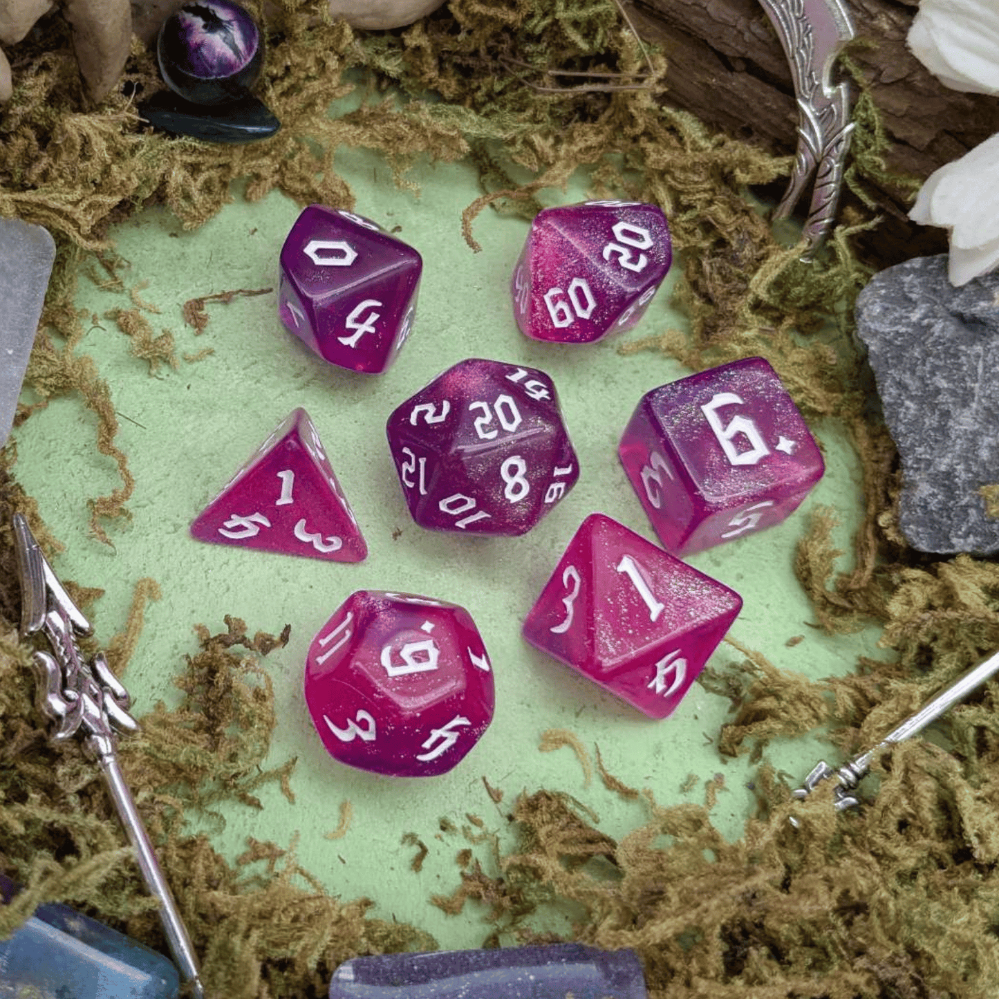 Fog Pink Violet Glitter Dice