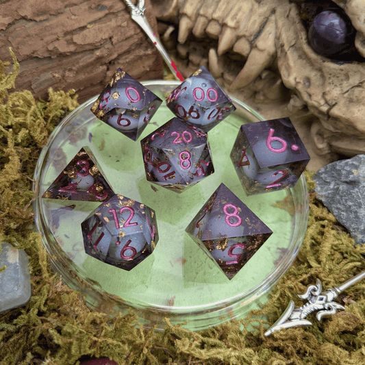 Foil Black Liquid Core Dice Set