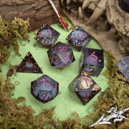 Foil Black Liquid Core Dice Set