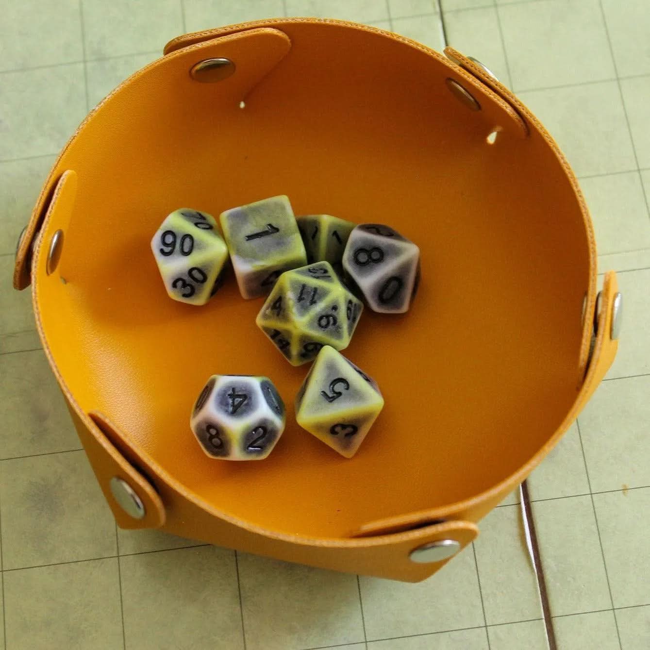 Archaic Dark Yellow Green Dice Set