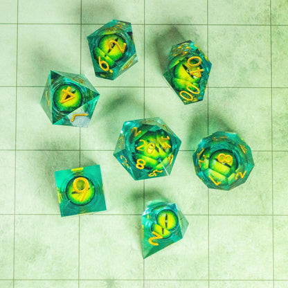 Liquid Core Green Snake Eye Dice