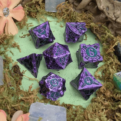 Point Purple and Green Metal Core Dice Set