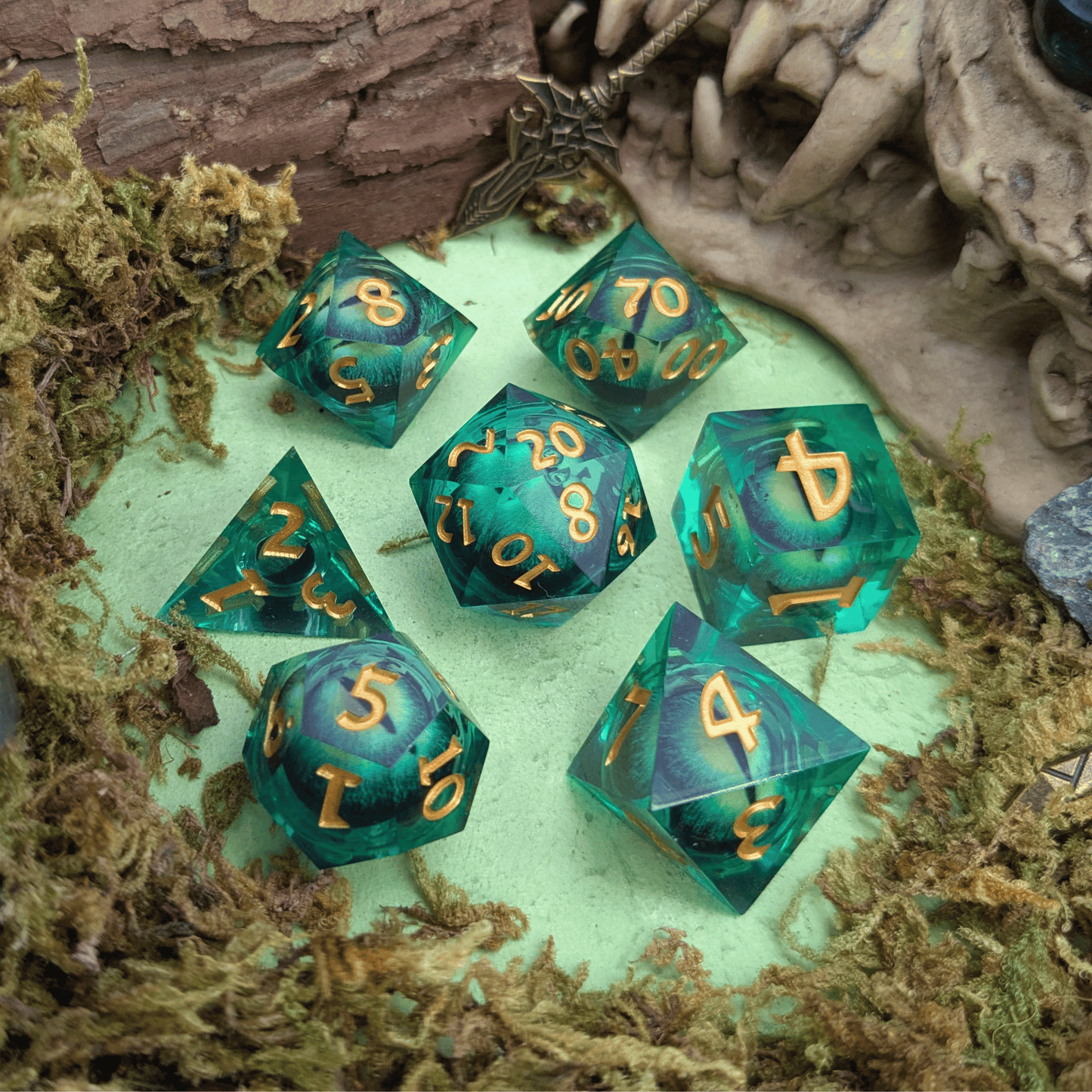 Liquid Core Green Snake Eye Dice