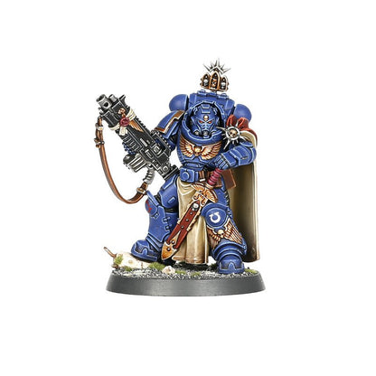 Space Marine: Captain With Master-Crafted Bolt Rifle