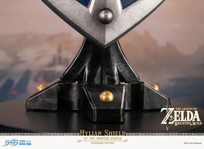 Zelda Breath of the Wild Statue Hylian Shield Standard Edition 29cm