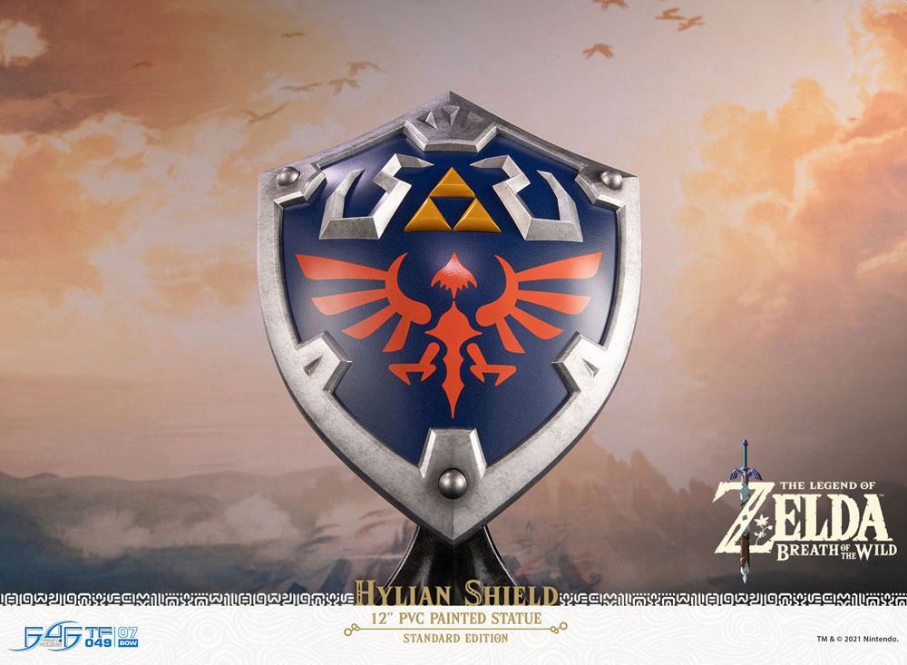 Zelda Breath of the Wild Statue Hylian Shield Standard Edition 29cm