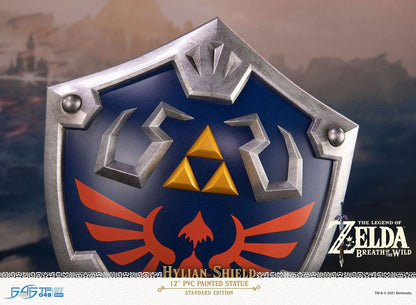 Zelda Breath of the Wild Statue Hylian Shield Standard Edition 29cm