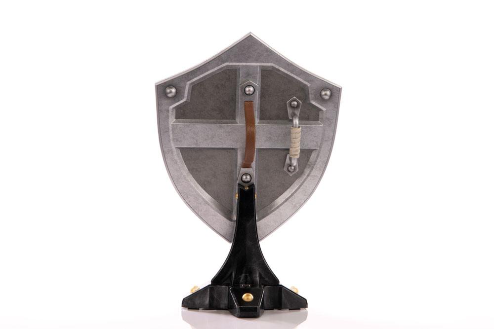 Zelda Breath of the Wild Statue Hylian Shield Standard Edition 29cm