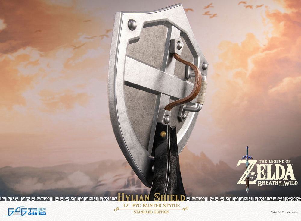 Zelda Breath of the Wild Statue Hylian Shield Standard Edition 29cm